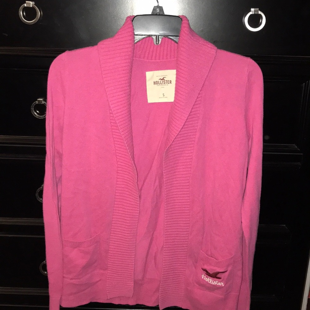 Hollister Cardigan!